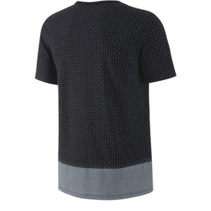 Nike men’s shirt